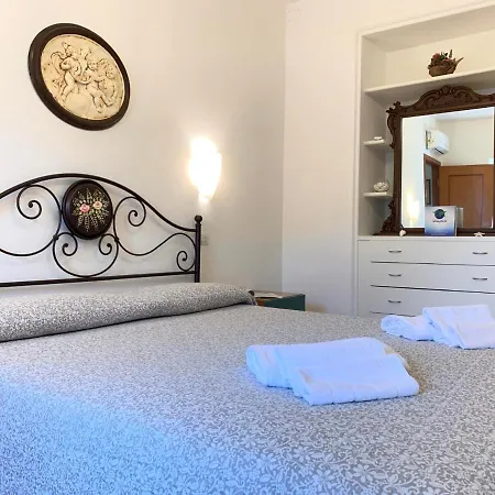 Daire La Casa Delle Ortensie By Holiday World *